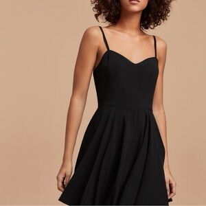 Aritzia Talula Lipinski Little Black Dress 100% viscose Women's size‎ 6
